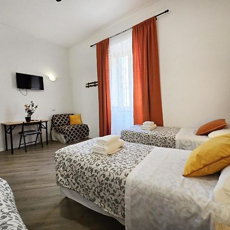 Myomax Guesthouse روما المظهر الخارجي الصورة
