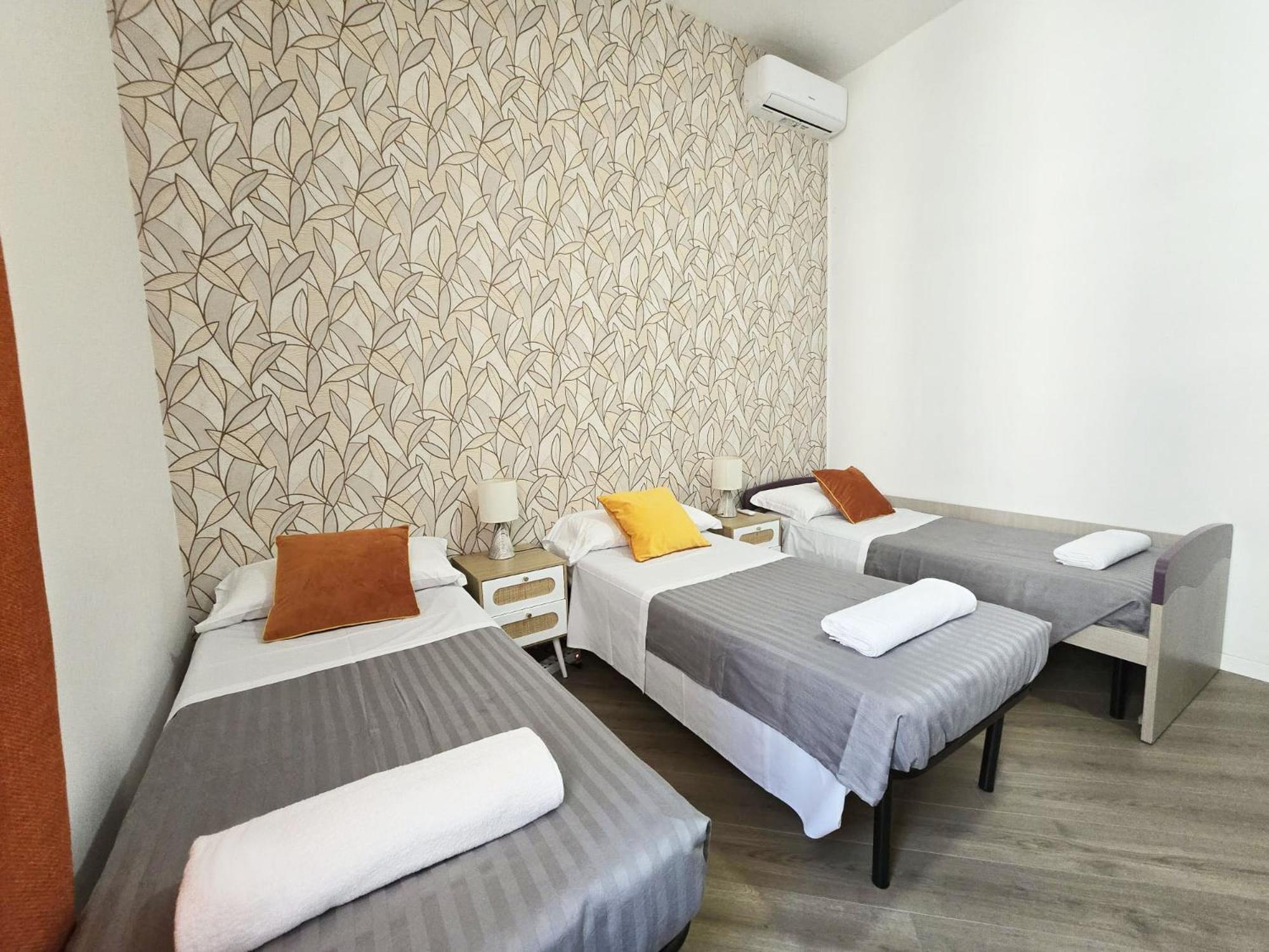 Myomax Guesthouse روما المظهر الخارجي الصورة